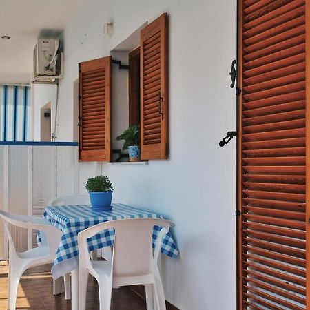 Seaview- 2 Space - Selfcatering Apartment - Helen No 3 Xiropígado Kültér fotó